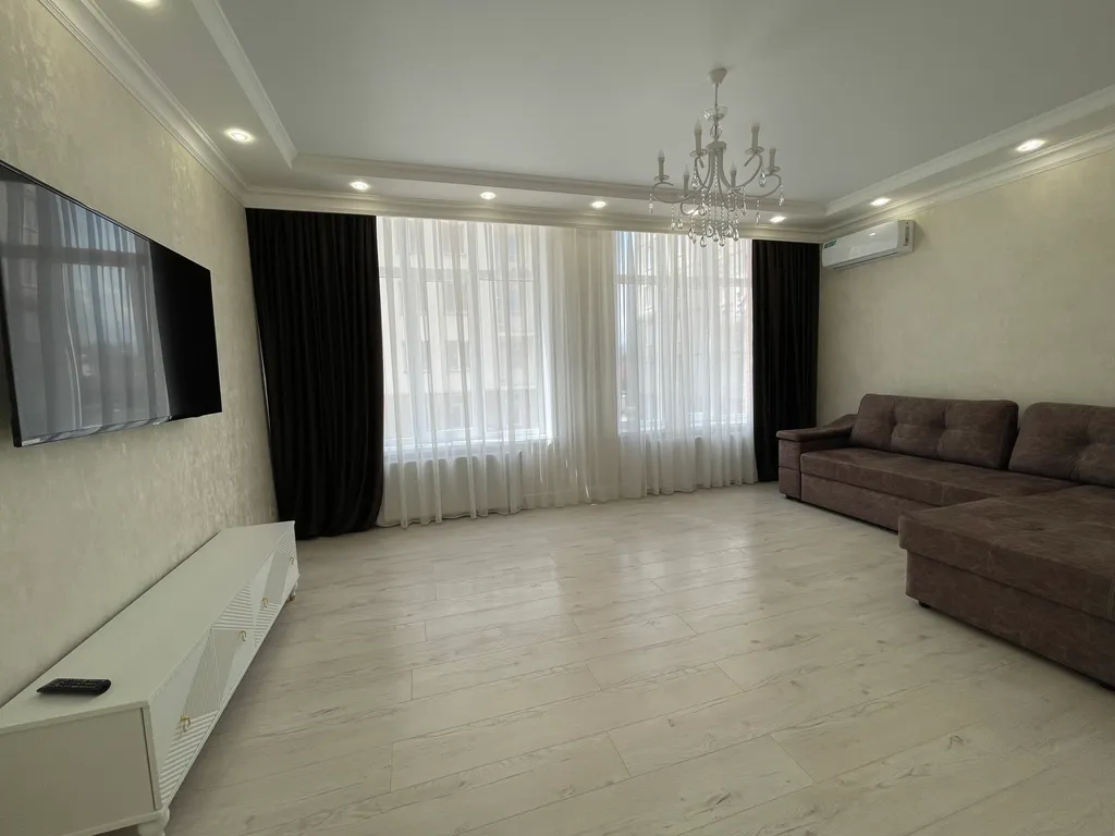 Апартаменты в новом доме в центре города, люкс