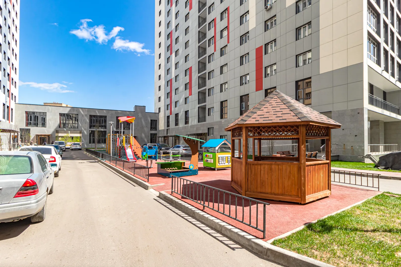 двор, детская площадка