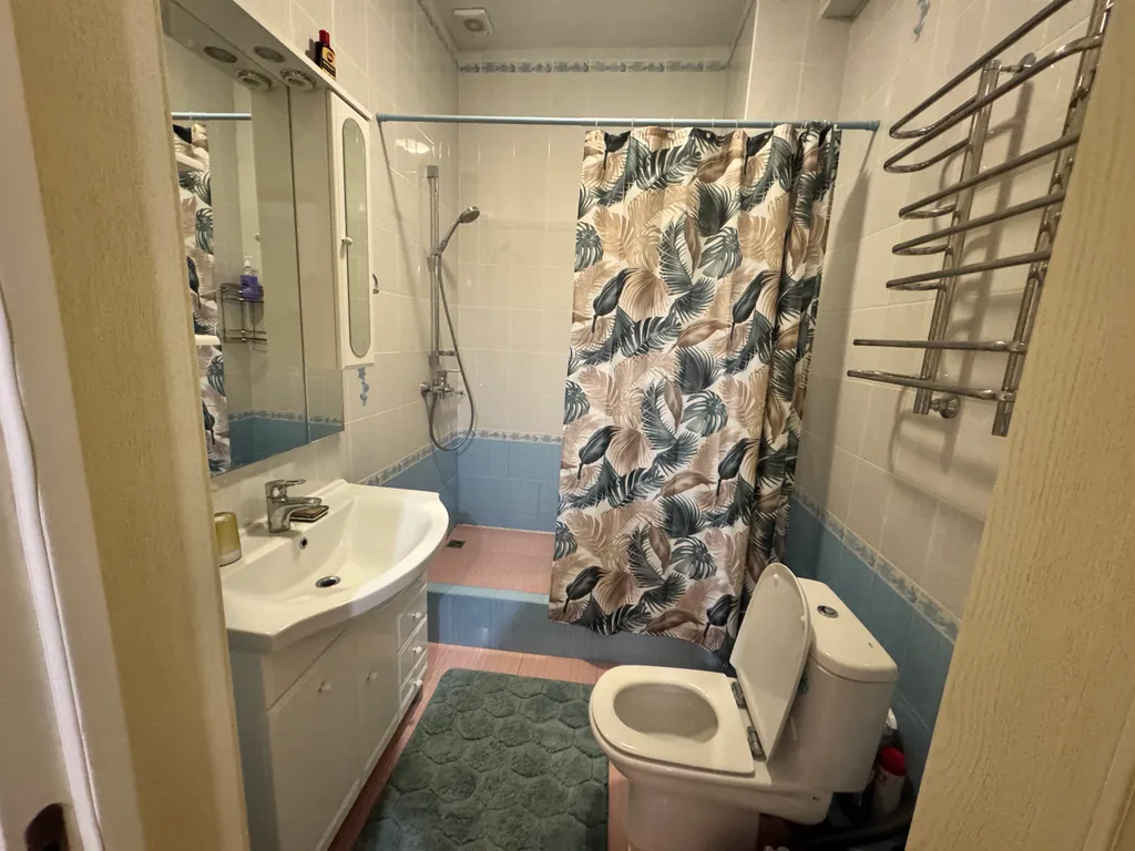 Просторная евродвушка в доме бизнес-класса