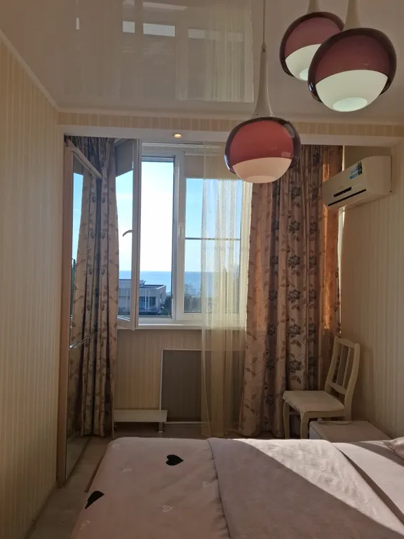 Двухкомнатные апартаменты с потрясающим видом на море и горы