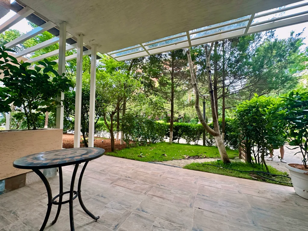 Романтичная студия с террасой Dreamland Oasis