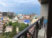 В квартире два открытых балкона