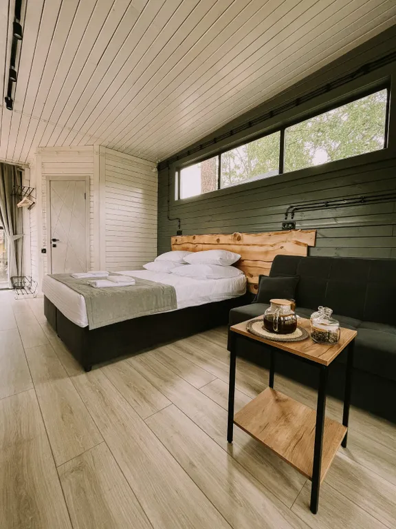 Шале с панорамными окнами и видом на горы