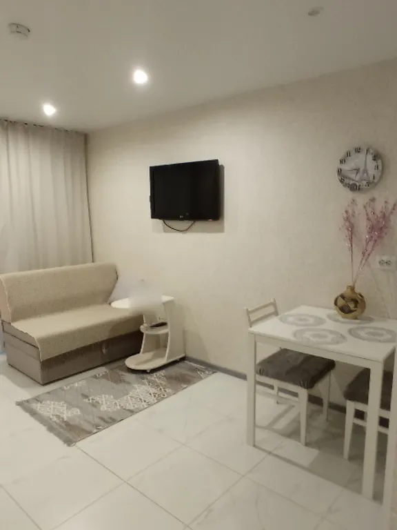 Уютная квартира у моря с бассейном