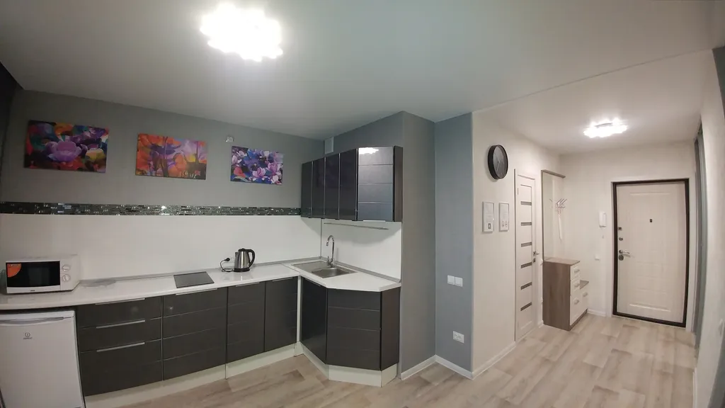 Новая, светлая студия в высотном доме