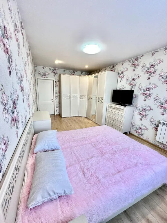 Просторная трехкомнатная квартира в центре города