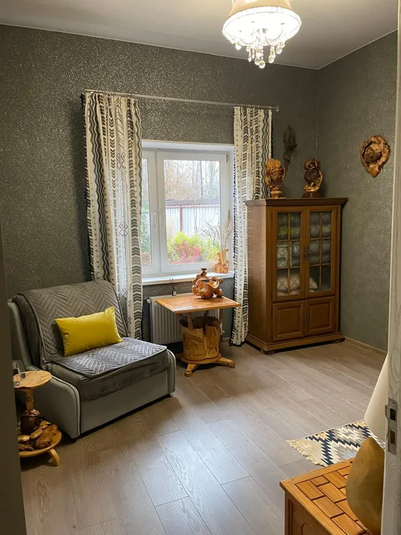 Дом с баней и бассейном