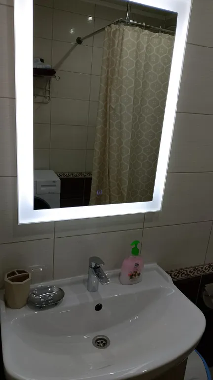 Уютный домик у озера