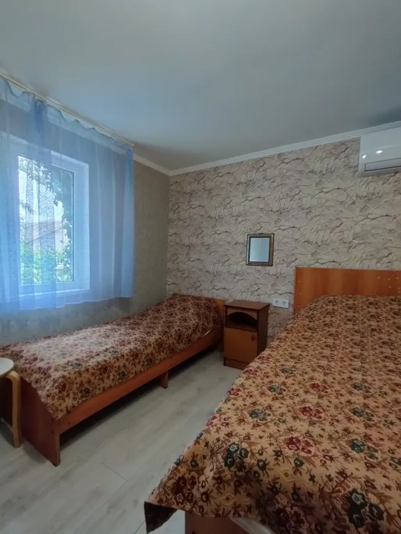 Квартира Квартира Трёх местный Люкс,в гостевом доме "До,ре,ми" — Витязево