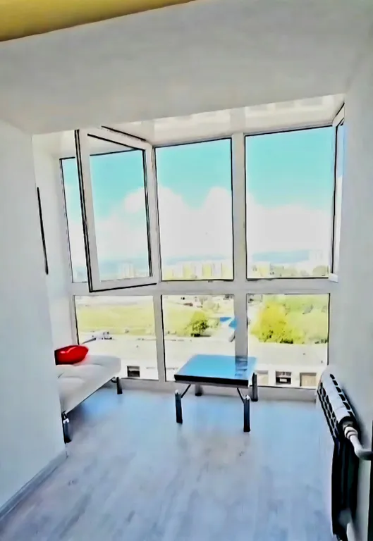 Уютная квартира с панорамными окнами и джакузи — аренда посуточно в Самара