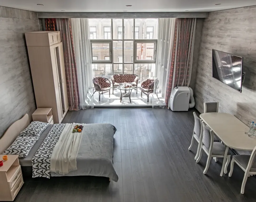 Дизайнерская двухуровневая квартира на Невском — аренда посуточно в Санкт-Петербург