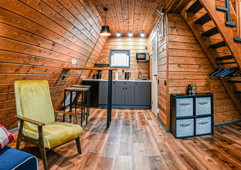 Дом Афрейм с подогреваемой купелью в террасе дома Лисичкино Карелия