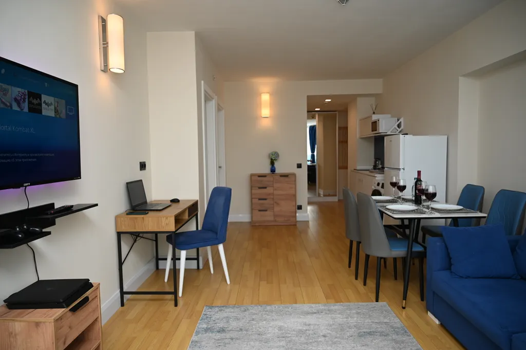 Большая 2+1 с шикарным видом на море и набережную, 22 этаж