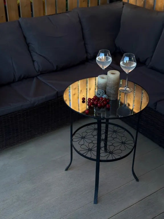 Дом с дизайнерским ремонтом, террасой, баней, мангалом