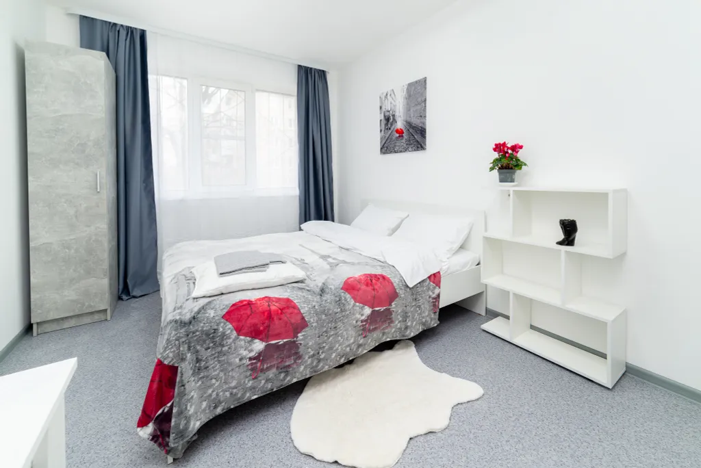 Квартира Одна из четырех в квартире мини-студия Париж — аренда посуточно в Пермь