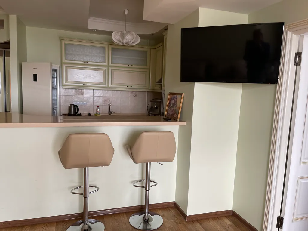 Видовая трехкомнатная квартира