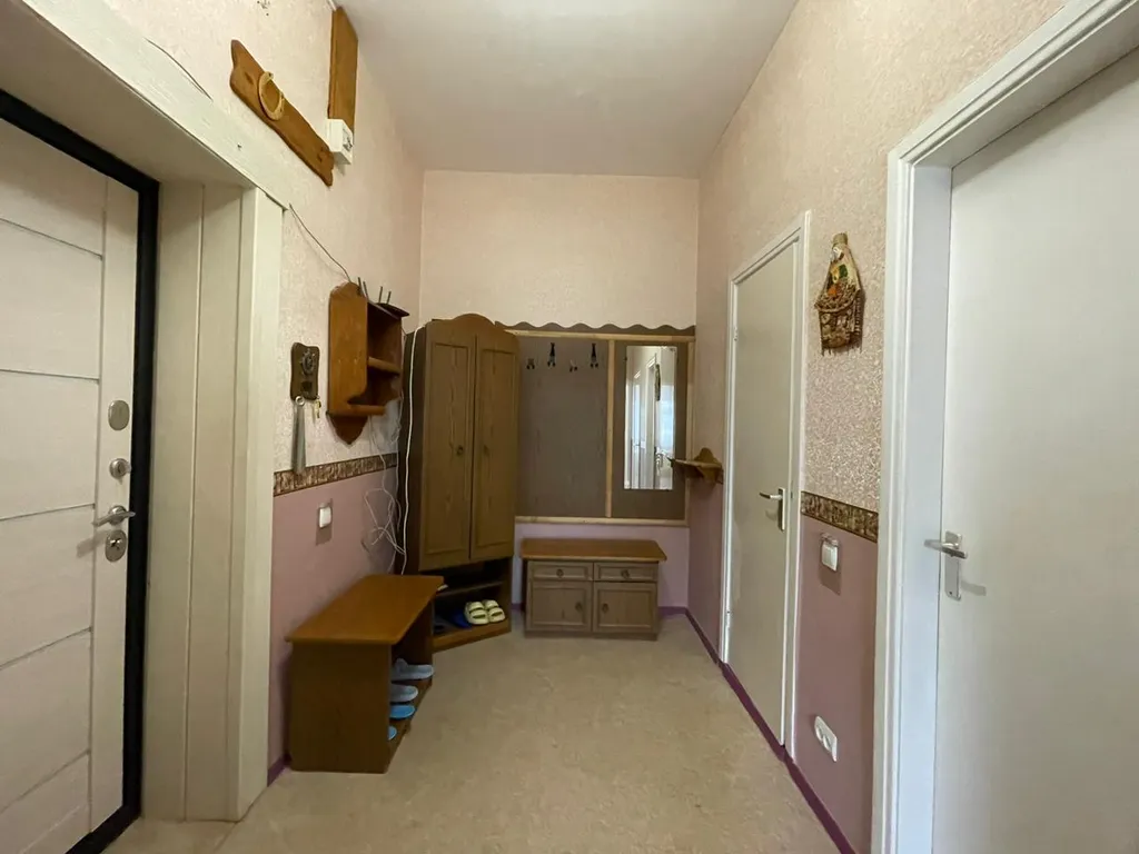 Трёхкомнатная квартира под ключ, есть парковка во дворе