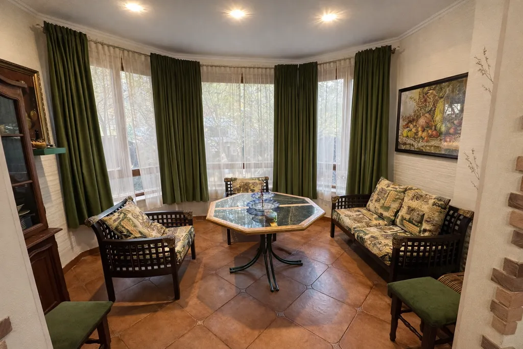 Вилла на первой линии Эсто-садка через дорогу от Горки города