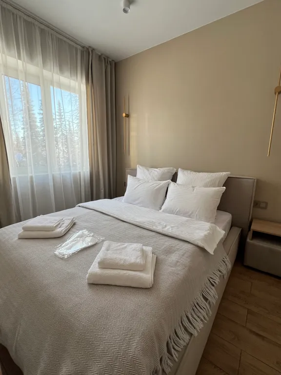 Дом в современном стиле с видом на горы