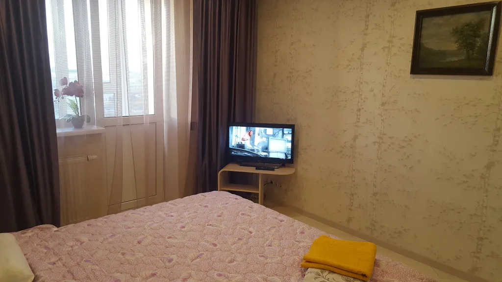 Красивый панорамный вид на закат с 23 этажа