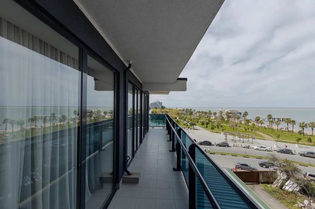 Трехкомнатные апартаменты с видом на парк