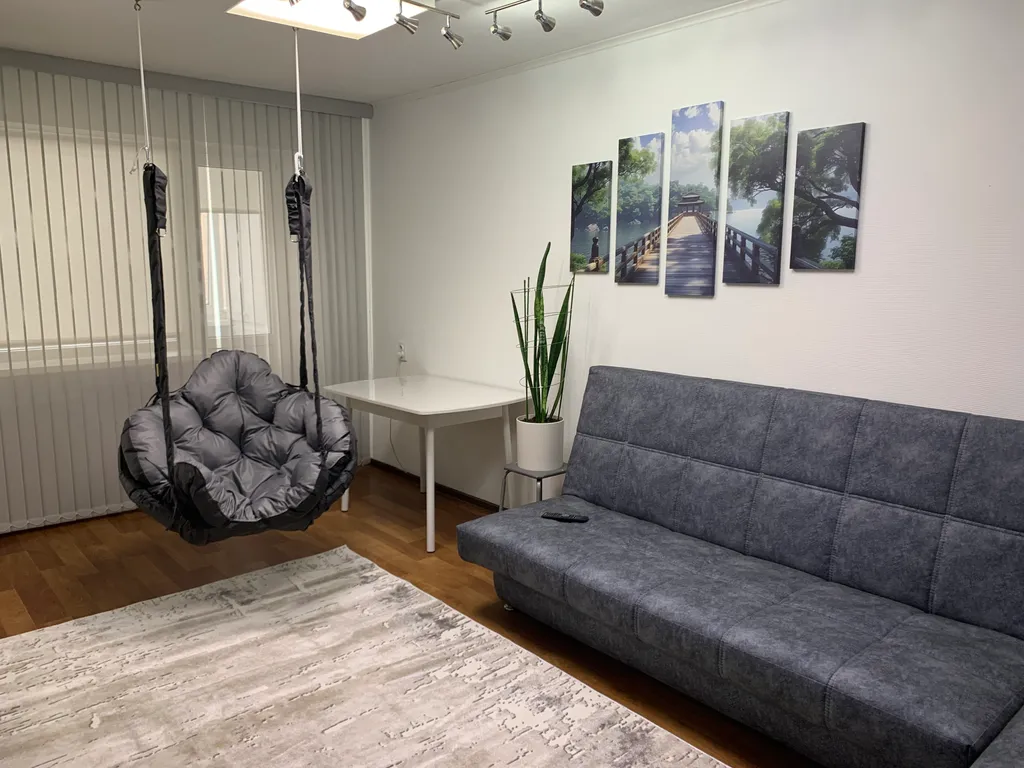 Уютная квартира в центре Сургута — аренда посуточно в Сургут