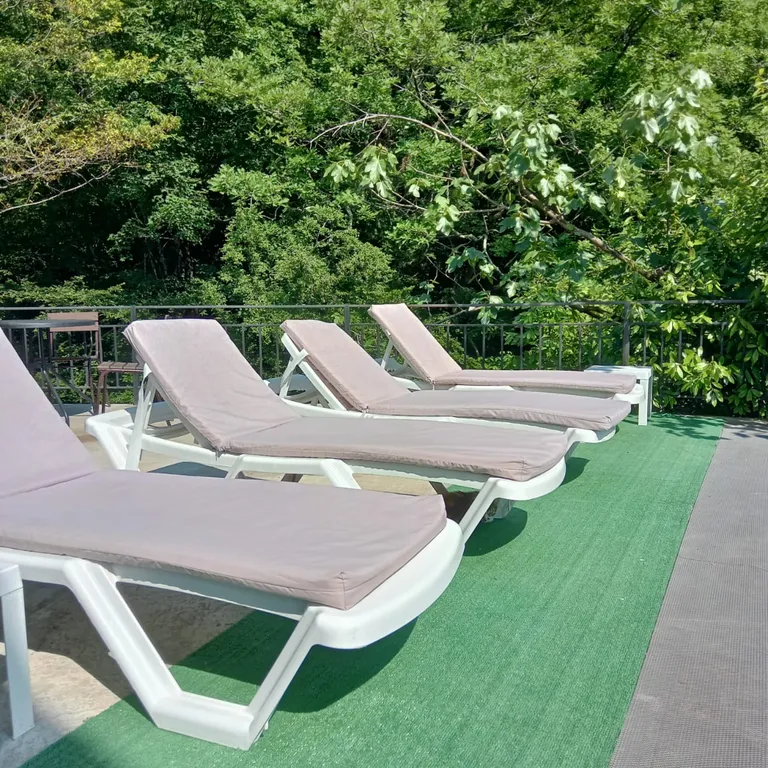 Квартира Квартира Улучшенный номер с балконом в новом коттедже с бассейном и сауной — Лазаревское