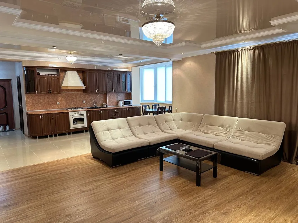 Просторная квартира с видом на горы недалеко от центра города — аренда посуточно в Пятигорск