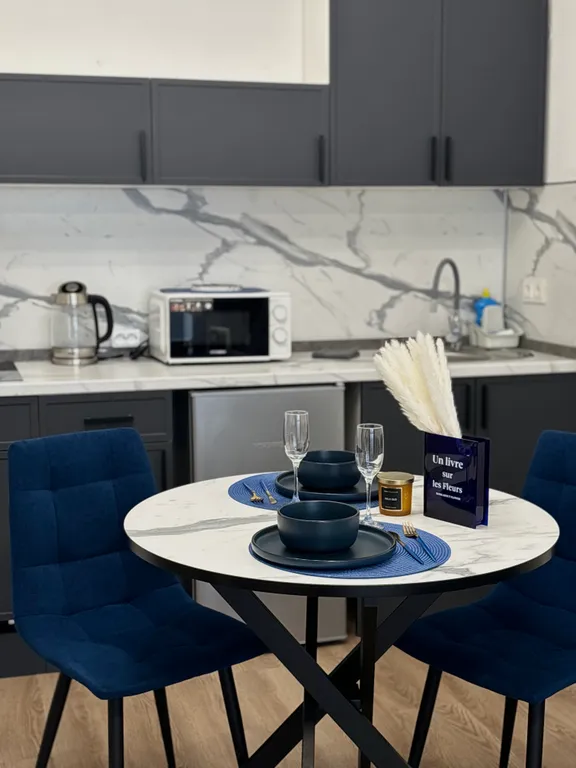 Квартира Квартира Современная евродвушка с шикарным видом рядом аквапарк, река Волга — Ярославль