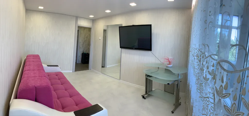 Двухкомнатная квартира на красной линии