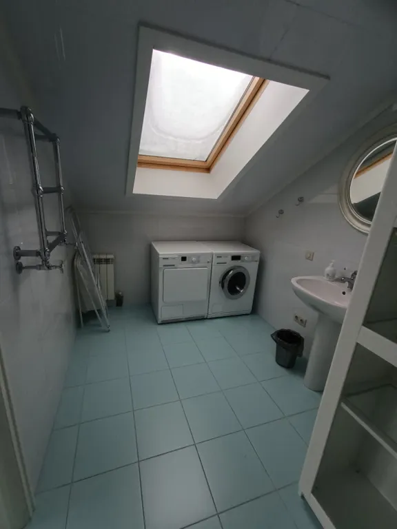 Большой светлый гостевой дом 230кв/м 50 соток участок