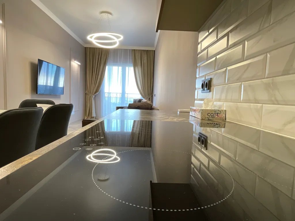 3-комнатная квартира рядом с морем