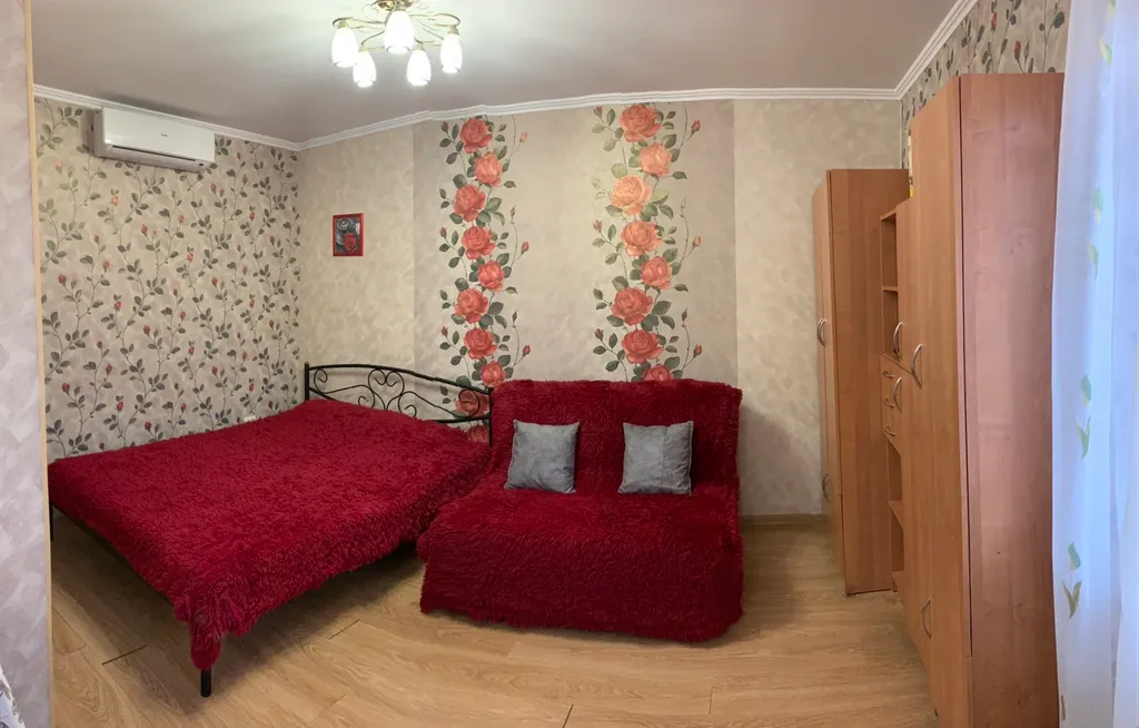 Уютная квартира студия рядом с жд вокзалом — аренда посуточно в Симферополь