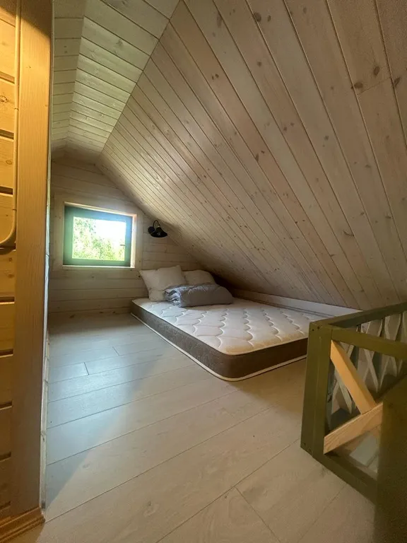 Уютный дом с прекрасным видом на лес и озеро