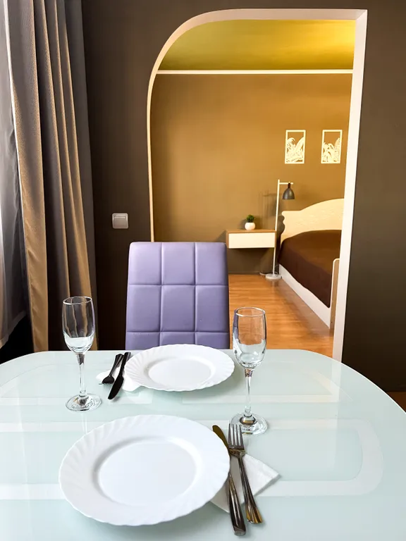 1‑комн. квартира в центре Мурманска на ул. Планерная, 3