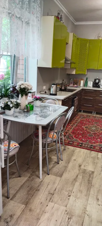 Комната 18м2 в уютном частном доме, парковка, рядом Березовское ущелье