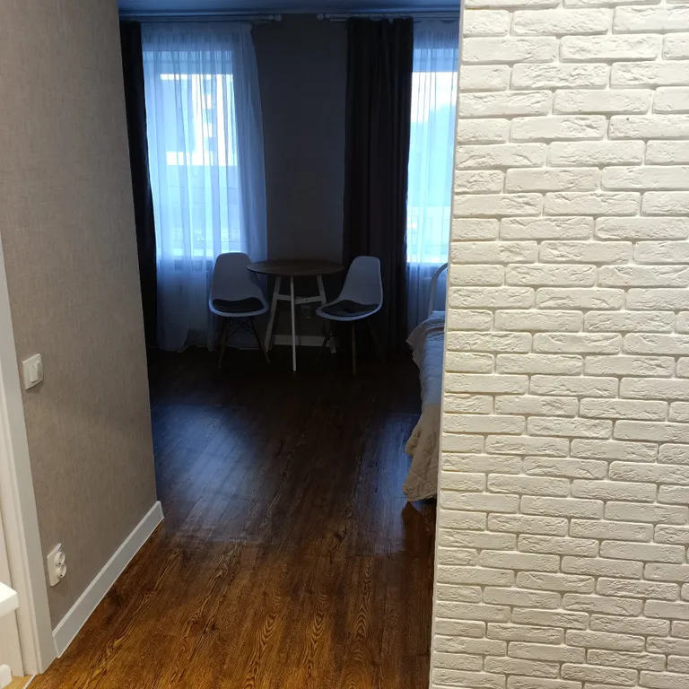 Уютная студия в зеленом массиве