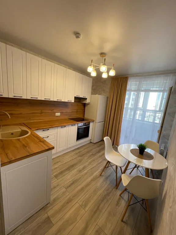 Уютная квартира после капитального ремонта — аренда посуточно в Омск