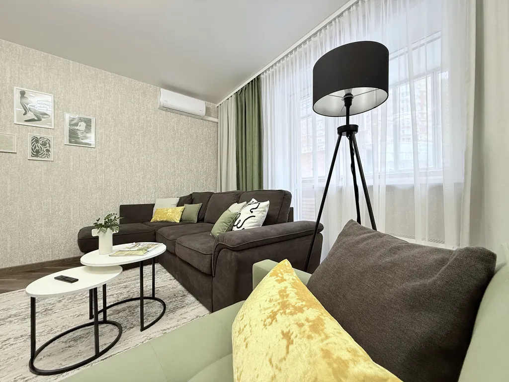 Двушка на 7 человек у нового ЛДС Сибирь-арена