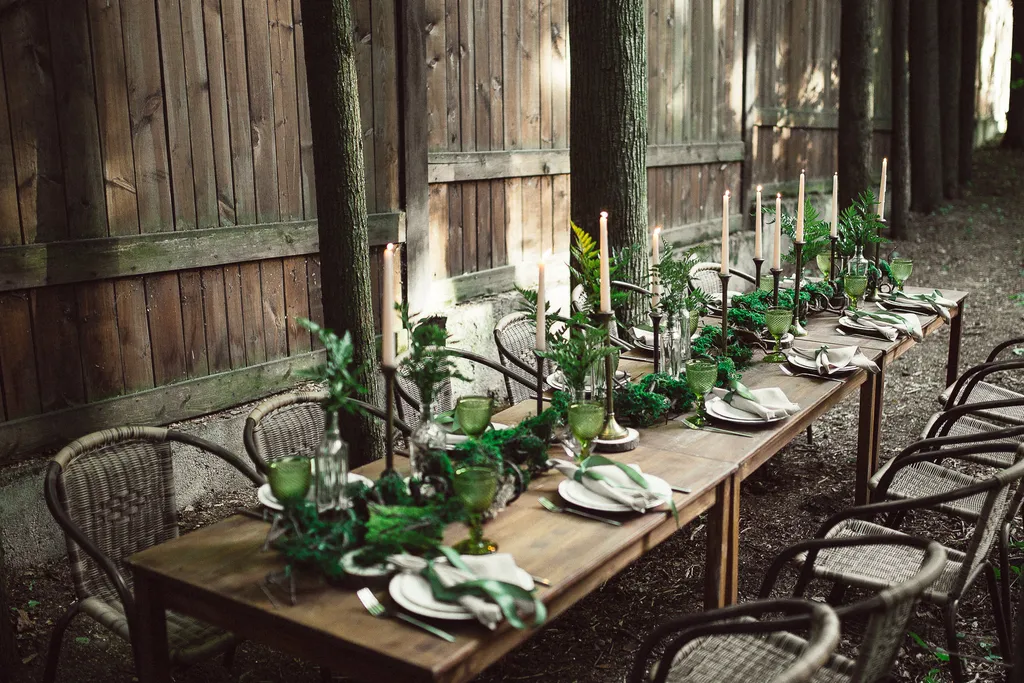 Загородный дом с бассейном и банкетным залом