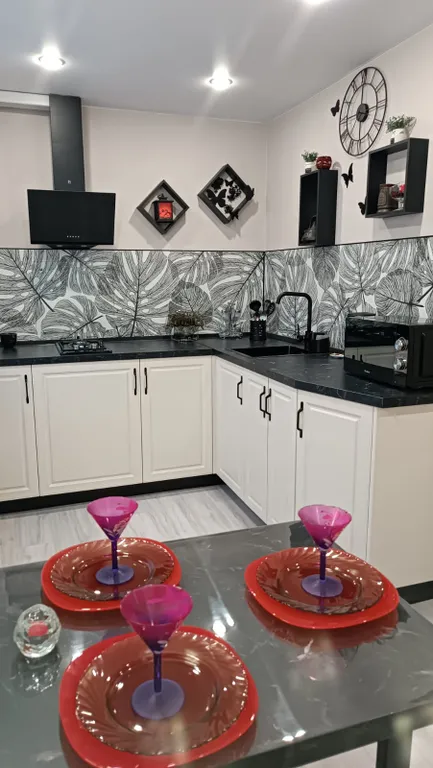 Квартира-студия с ремонтом в тихом центре