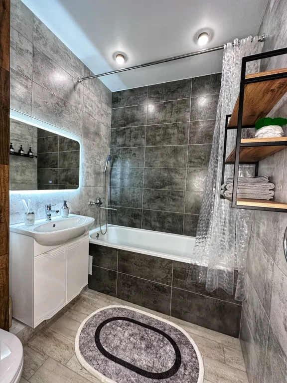 Уютная евро-двушка в ЖК Российском