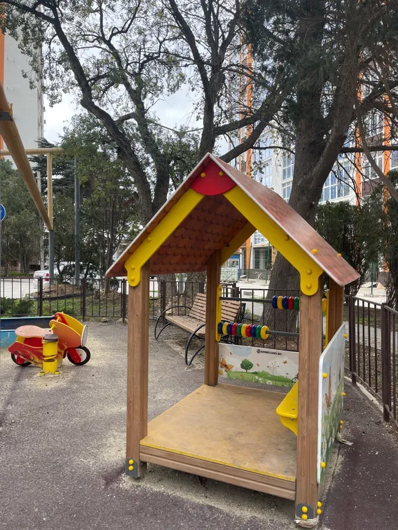 Квартира Евро-двухкомнатная квартира в паре минут от берега морской бухты — Севастополь