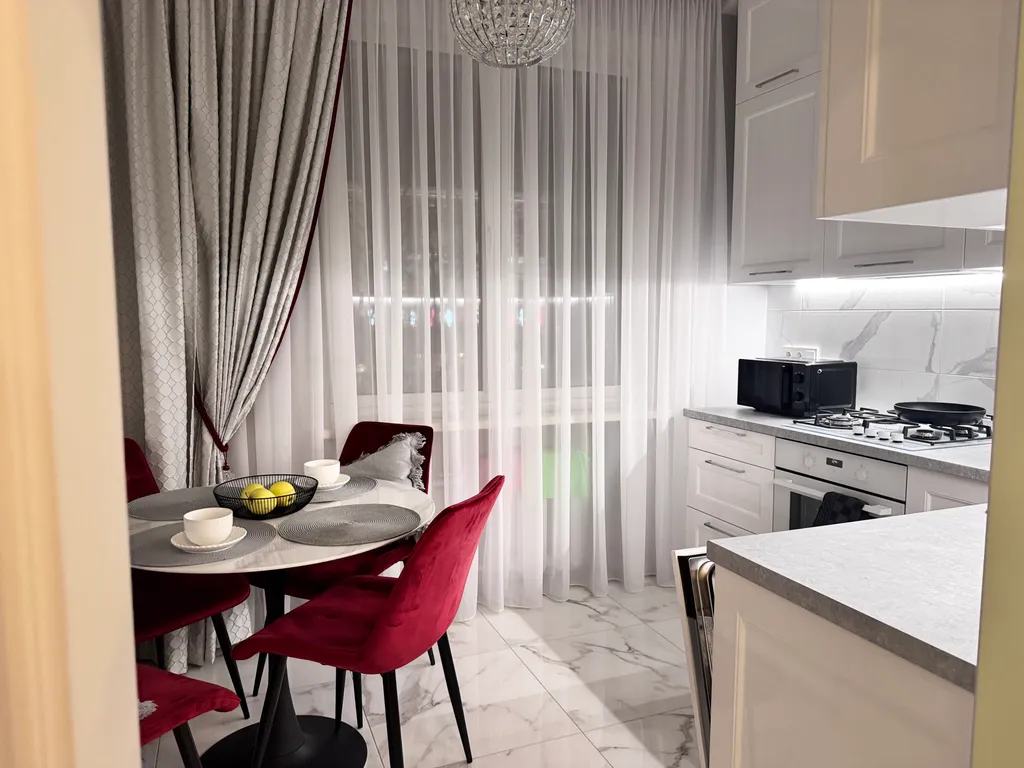 Дизайнерская 3-комнатная квартира в самом центре