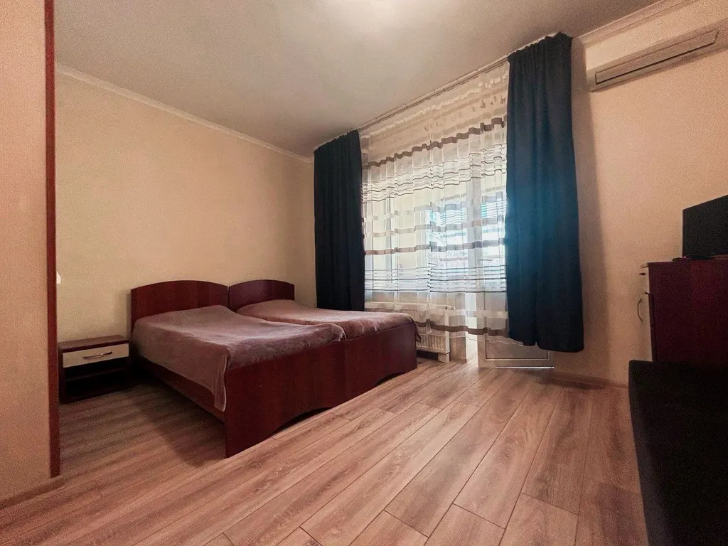 211 Alliance Apartments на Летней, 50