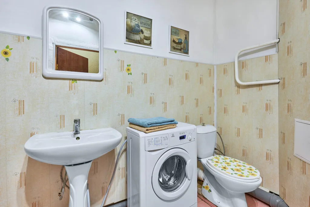 Уютная квартира возле ТРЦ Остров