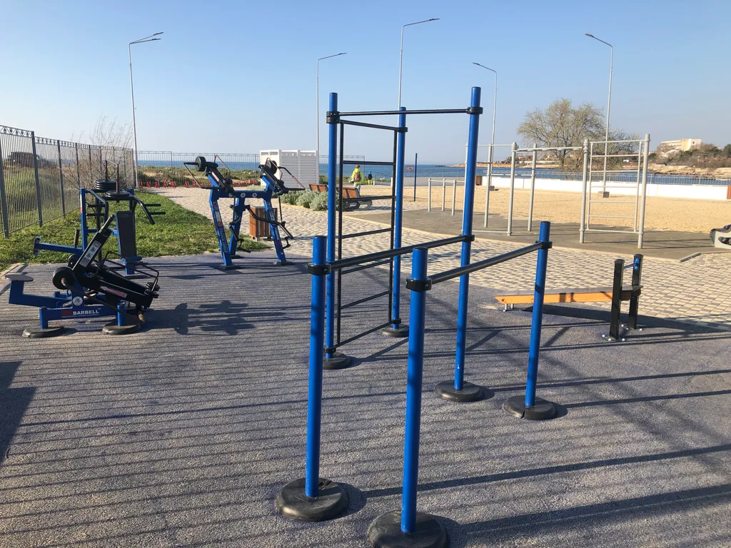 Квартира Квартира Апартамент на берегу моря с бассейном — Севастополь