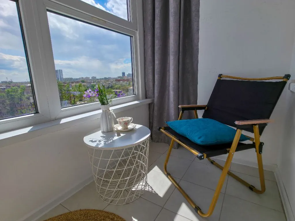 Уютная квартира с закрытым двором и парковкой (уютный дом)