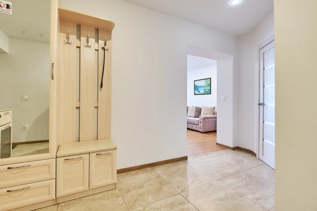 Комфортная двухкомнатная квартира у Лагерного сада