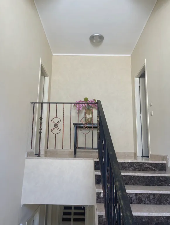 9-комнатный Дом